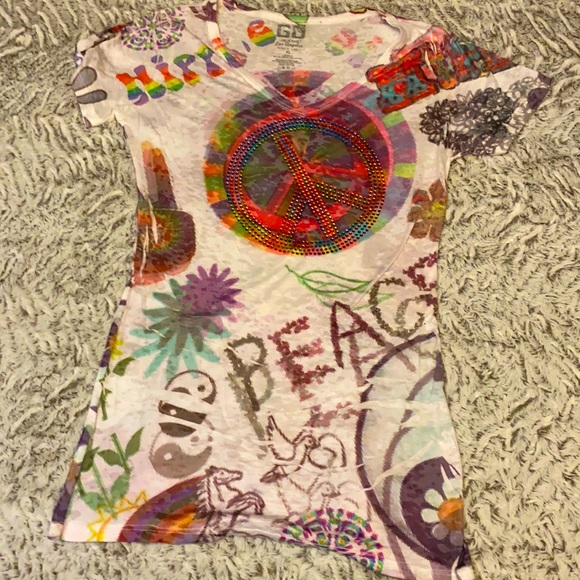 Tops - Lightweight graphic T-shirt